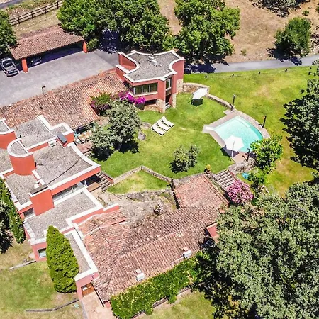 Amazing In With Wifi, 5 Bedrooms&outdoor Swimming Pool Candeleda