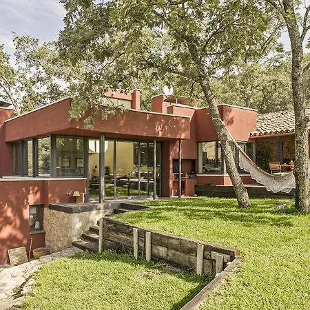 Amazing In With Wifi, 5 Bedrooms&outdoor Swimming Pool Vakantiehuis