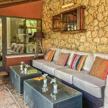 Amazing In With Wifi, 5 Bedrooms&outdoor Swimming Pool *