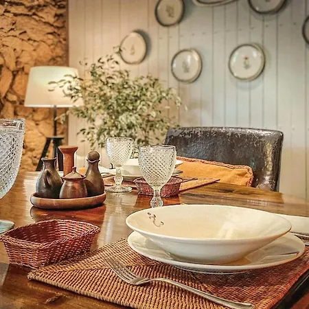 Amazing In With Wifi, 5 Bedrooms&outdoor Swimming Pool Vakantiehuis Candeleda